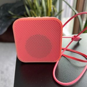 Sonix Bluetooth speaker